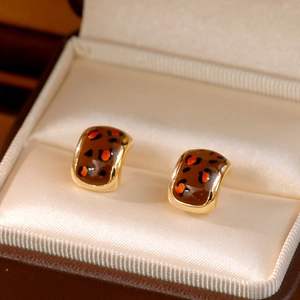 Boucles d'Oreilles Clous en Émail Imprimé Léopard Vintage Français Pour Femmes Cuivre Plaqué Or 18K Avec Tige en Argent 925