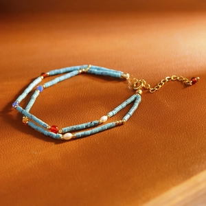 Pulsera bohemia de doble capa con cuentas de turquesa, perlas de agua dulce y oro