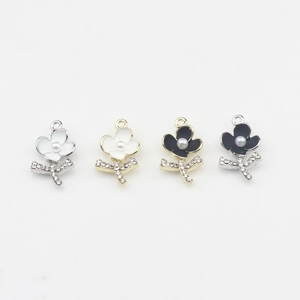 Pendentifs fleurs en alliage pour DIY avec camélia émaillé, perles et strass brillants