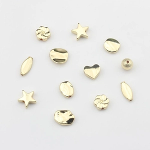 Dijes de aleación de oro variados formas corazón estrella y flor para creación de joyas DIY