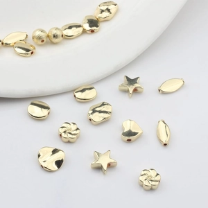 Cuentas de aleación dorada con forma de corazón y estrella para collares y pulseras