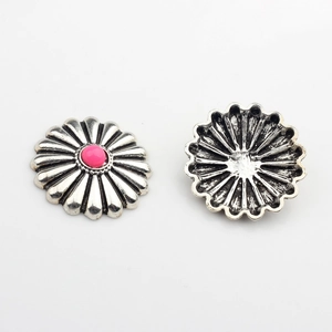 Detailed front and back view of silver alloy sunflower conchos with pink resin stone center
