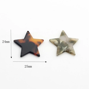 Star-shaped amber resin pendants with tortoiseshell and marble texture, 25mm size