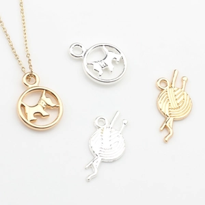 Pendentifs en alliage chien et pelote de laine dorés et argentés pour bijoux DIY