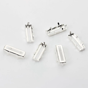 Silver rectangular claw setting for rhinestones with 4-prong metal base for DIY jewelry
