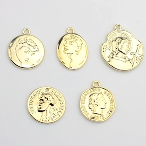 Pendentifs pièces de monnaie dorées avec relief de portrait pour création de bijoux