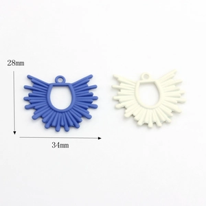 Geometric hollow sun-shaped fan pendants for DIY jewelry making in blue and white