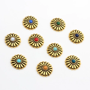 Set mit 9 Vintage-Gänseblümchen-Knöpfen aus Goldlegierung mit bunten Schmucksteinen
