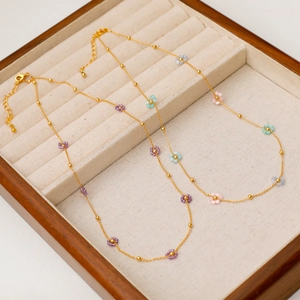 Gold Plated Copper Colorful Beaded Flower Necklace For Women Dainty Summer Clavicle Chain Sweet Floral Choker Jewelry Gift