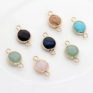 Set di pendenti in pietra naturale colorata con connettori dorati per gioielli fai-da-te