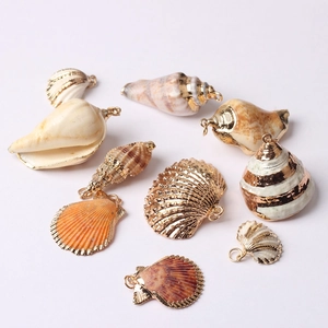 Pendentifs de Coquillage Naturel Bohémien avec Bordure Métallique Électroplaquée Or pour Accessoires de Fabrication de Bijoux DIY