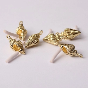 Pendentifs coquillages dorés en alliage avec anneaux pour bijoux DIY et boucles d'oreilles