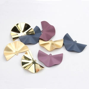 Golden and matte spray paint fan-shaped alloy charms for DIY earring jewelry making