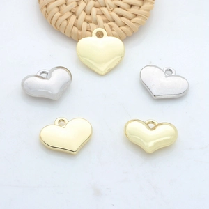 Colgantes de aleación con forma de corazón en oro y plata para creación de joyas