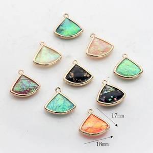 Faux Opal Ginkgoblatt Anhänger aus Harz mit vergoldetem Rand in 8 Farben Set