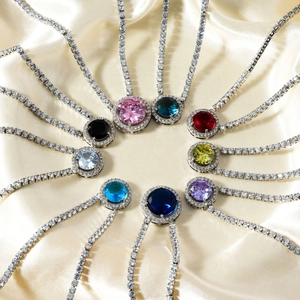 Collana Tennis di Lusso in Acciaio Inossidabile con Pendente Halo in Zircone Colorato Gioielli Eleganti per Donna