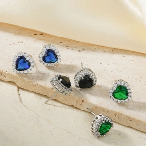 Elegant Copper Heart Zircon Stud Earrings For Women Luxury Halo Rhinestone Ear Jewelry Sparkling Heart Gemstone Earrings Fashion Gift