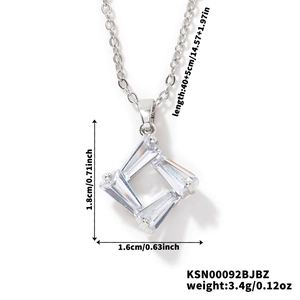 Eleganter geometrischer quadratischer Zirkon-Anhänger mit Silberkette für Damen