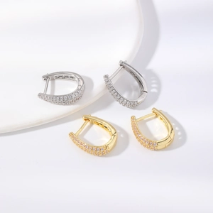 Orecchini a cerchio a U in oro e argento con pavé di zirconi scintillanti