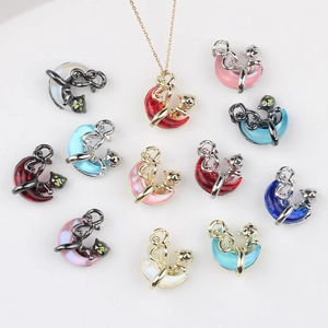 Legierung Katze Auf Sichelmond Anhänger Für Schmuckherstellung DIY Halskette Armband Süße Harz Kätzchen Charms Zubehör Für Damen Geschenk