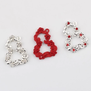 Pendentif cœur évidé avec zircons pour création de bijoux DIY en rouge et argent