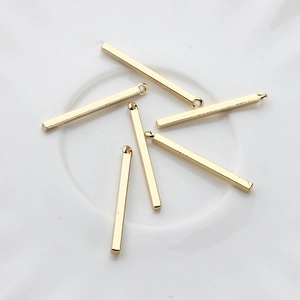 Colgantes rectangulares dorados minimalistas para crear joyas DIY y pendientes