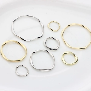 Irregular wavy alloy rings in gold and silver finishes for minimalist DIY jewelry making