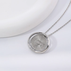 Collier avec pendentif disque réversible Espirito Santo en argent et oxydes de zirconium