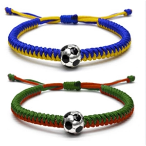 Braccialetti da calcio fatti a mano con cordini in cera regolabili in blu giallo e verde rosso