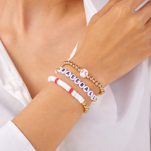 Driedelige baseball armbandenset met gouden kralen en witte BASEBALL letterkralen