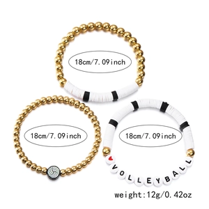 Driedelige stapelbare volleybal armbandenset met I Love Volleyball bedeltjes
