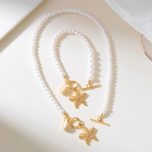 Perlen-Schmuckset mit Seestern und Muschel-Anhänger, OT-Verschluss in Gold-Optik