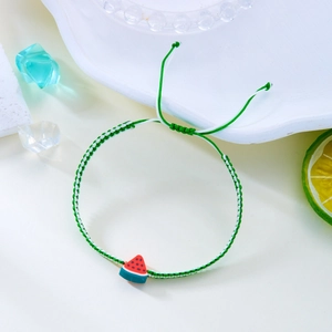 Handgewebtes Freundschaftsarmband mit Wassermelonen-Anhänger und grünem Zugband