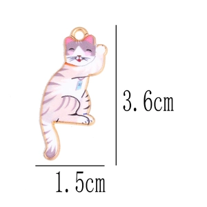 Détail du pendentif chat de 3,6 cm sur 1,5 cm pour la création de bijoux DIY créatifs