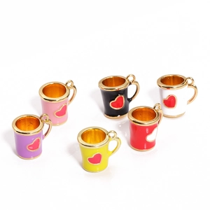 Set di 6 ciondoli a forma di tazza da caffè 3D colorati con cuore per gioielli fai da te