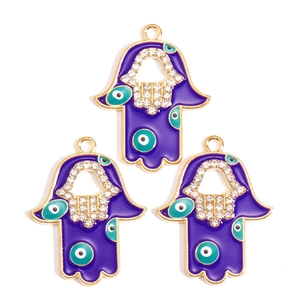 Drie paarse Hamsa handbedeltjes met boze oog en strass voor DIY-sieraden maken