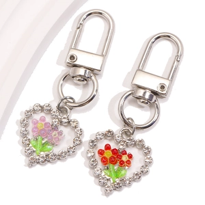 Porte-clés cœur fleur de tulipe mignon avec strass brillants pour sacs et téléphones