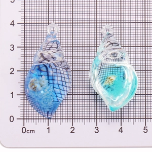 Luminous acrylic conch pendant charms with sand and shells for DIY jewelry making