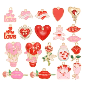Breloques en Alliage Émail Cœur Rose Lèvres Pour Bracelet Collier DIY Thème Amour Romantique Saint-Valentin Accessoires de Bijoux