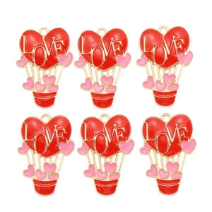Détails de pendentifs montgolfière en cœur émaillé rouge et rose avec gravure dorée