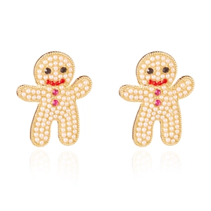 Vue détaillée des boucles d'oreilles bonhomme de pain d'épices avec perles blanches