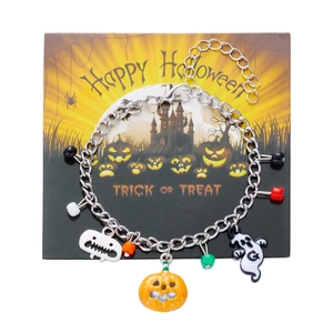 Bracciale charm di Halloween con ciondoli a zucca e fantasma e perline colorate su catena