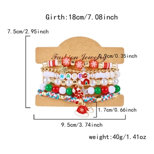 Detaillierte Größenansicht des Weihnachtsarmband-Sets mit festlichen Anhängern und 18 cm Umfang