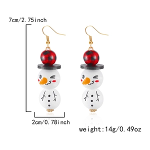Détails des boucles d'oreilles bonhomme de neige festives avec perles en bois à carreaux