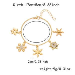 Detailed view of golden snowflake bracelet with dimensions and weight markers