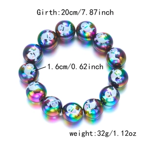 Dettaglio delle perle iridescenti di Halloween da 1,6cm con motivi a fantasma e misure