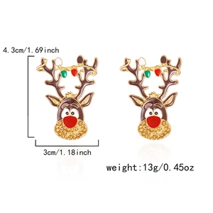 Boucles d'oreilles renne de Noël dorées avec émail brun et détails colorés