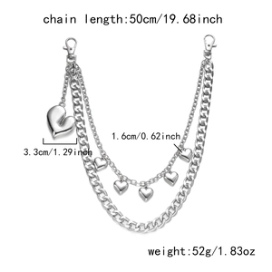 Chaîne de taille multicouche argentée avec pendentifs en cœur et dimensions détaillées