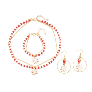 Set gioielli natalizi con collane di perline, bracciali e orecchini a cerchio con fiocco