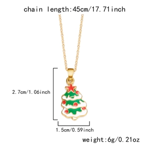 Vue détaillée du collier pendentif sapin de Noël à 3 niveaux avec mesures de taille